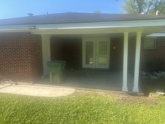 Building Photo - 2651 Clement Curve