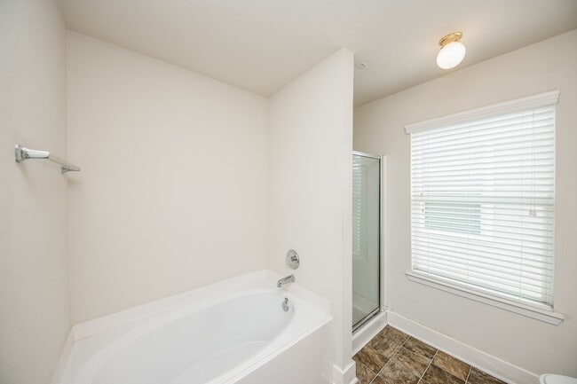 Building Photo - 5839 Sonoma Ridge