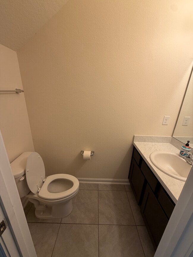 Building Photo - 9507 Star Dr