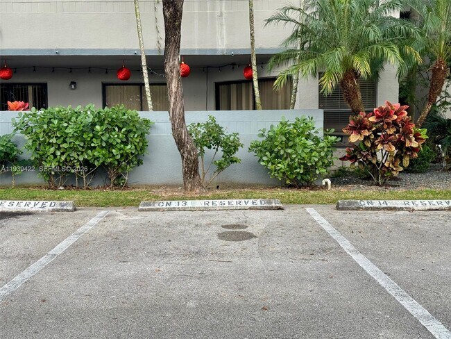 Building Photo - 13250 SW 88th Terrace N