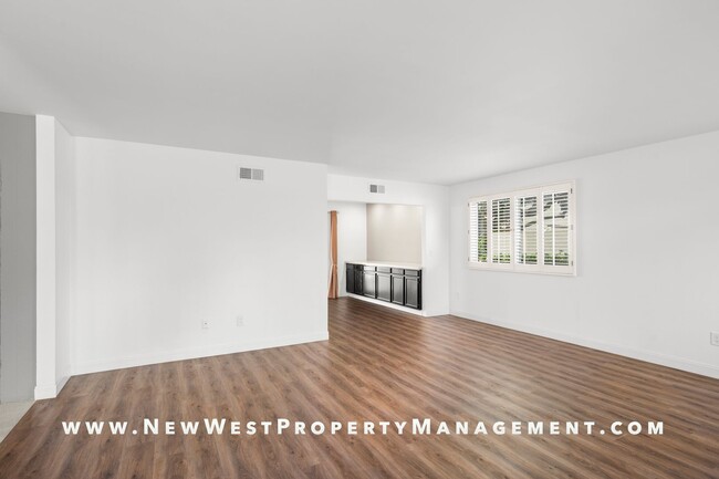 Building Photo - Beautifully upgraded Point Loma 2-bedroom ...
