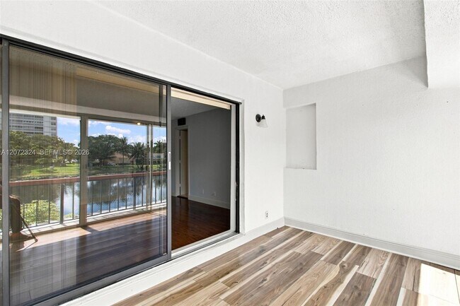 Building Photo - 6511 Racquet Club Dr