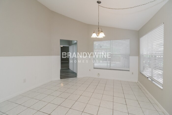 Building Photo - 1402 Walden Oaks Pl