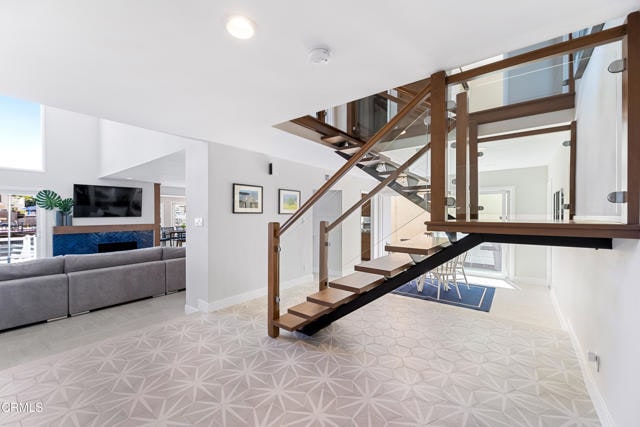 Building Photo - 3810 W Hemlock St