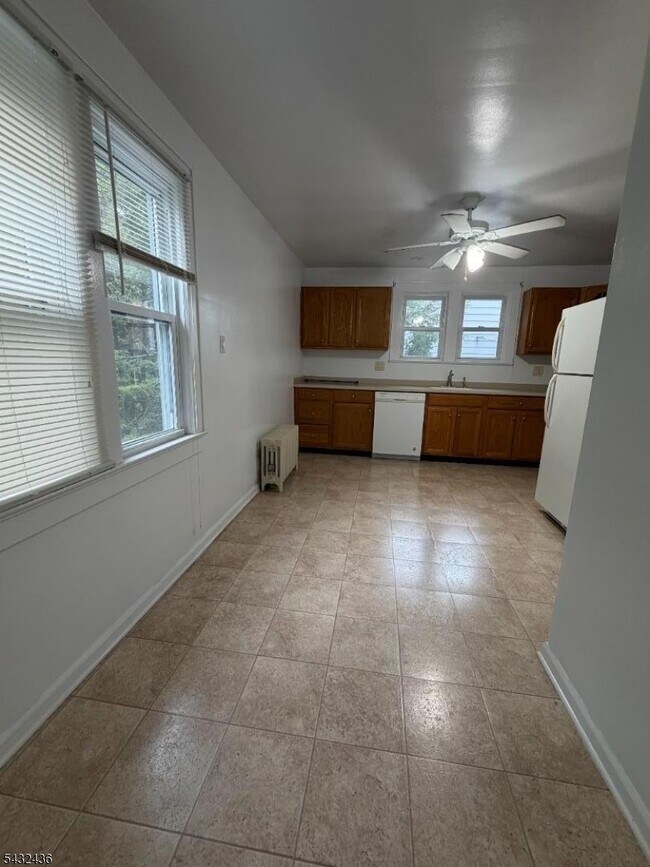 Building Photo - 19 Linda Vista Ave