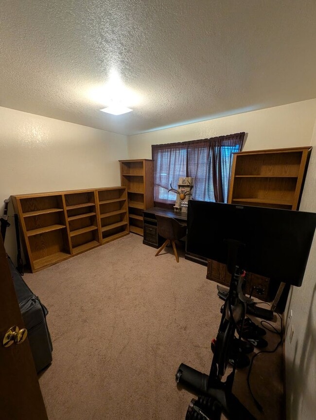 Building Photo - 6740 Holt Dr
