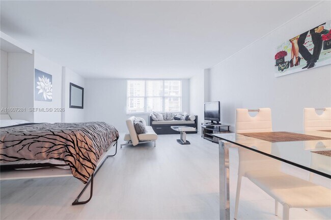 Building Photo - 2501 S Ocean Dr