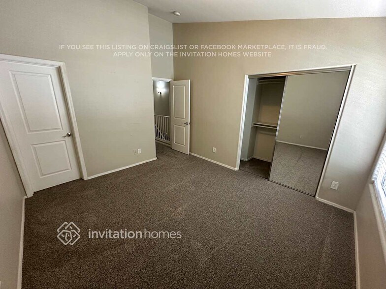 Building Photo - 7801 N 44th Dr
