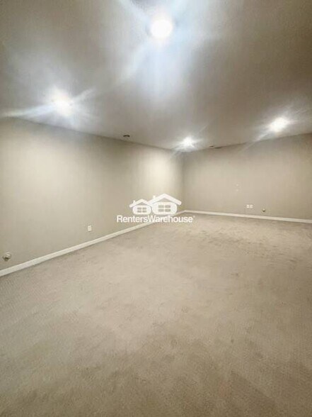 Building Photo - 3317 Old Stone Way NE