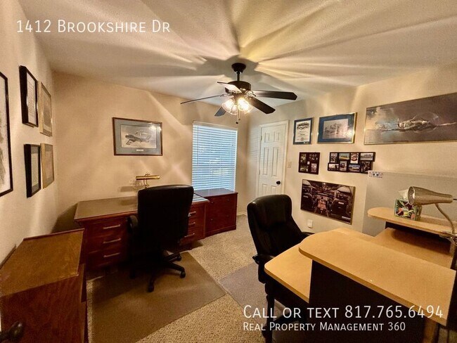 Building Photo - 1412 Brookshire Dr