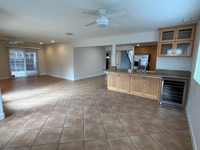 Building Photo - Beautiful 4 Bed | 3 Bath Home in Santee with Downstairs Bedroom & Full Bath!