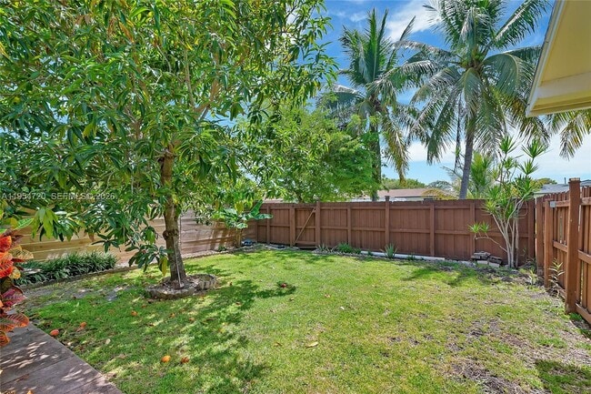 Building Photo - 8275 SW 206th Terrace