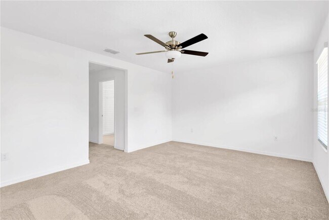 Building Photo - 6032 Shiner St