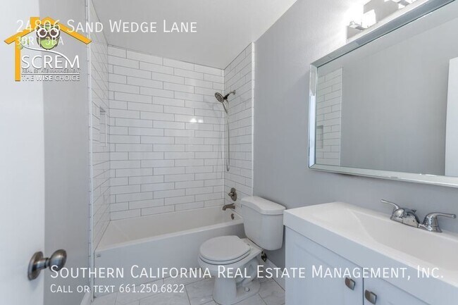 Building Photo - Three bedroom Townhome at Valencia Fairways