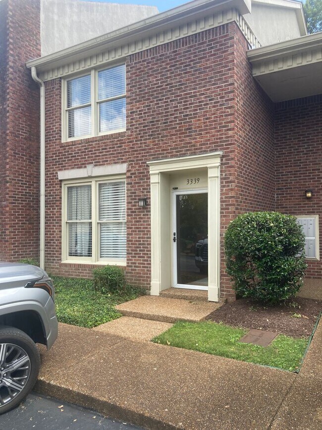 Greenhills Condo 3339 Golf Club Ln Nashville TN 37215 Apartment Finder