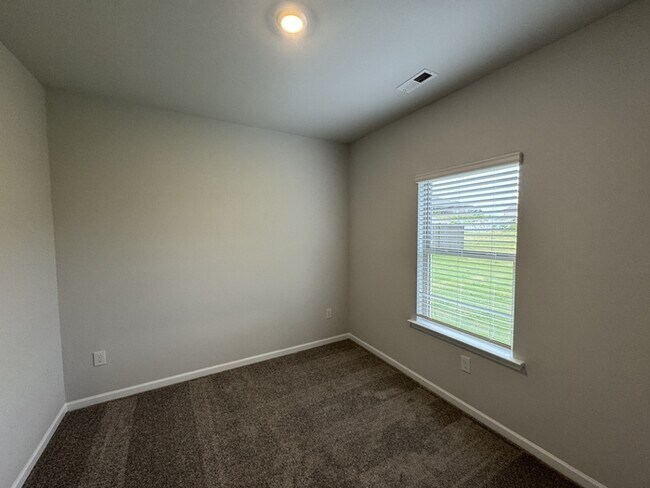 Building Photo - 229 Waylan Rdg Ln