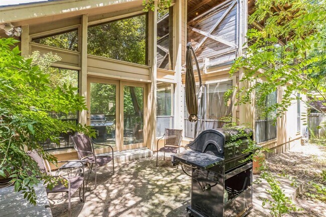 Building Photo - 6007 Gardenridge Hollow