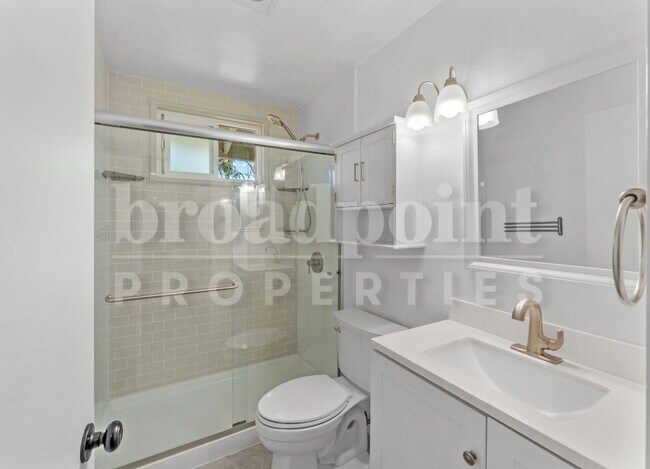 Building Photo - 2512 Wanek Rd