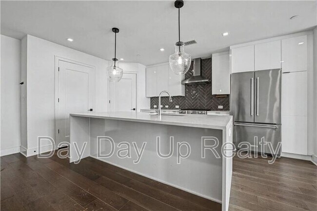 Building Photo - 788 West Marietta St NW