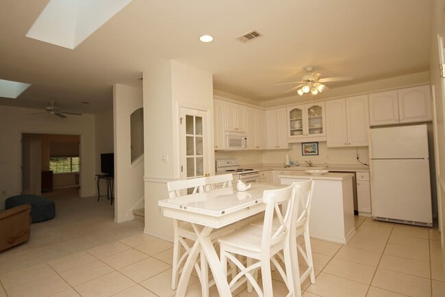 Building Photo - Townhome in Bluewater Bay