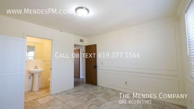 Building Photo - College Rental on 54th St.