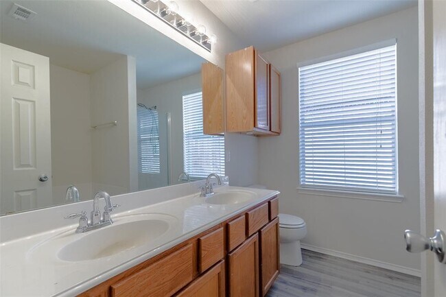 Building Photo - 10412 Colfax Dr