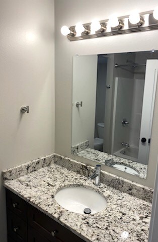Building Photo - 7069 Crosvik Ct