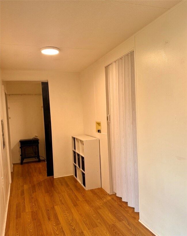 Building Photo - 826 Kacy Ln