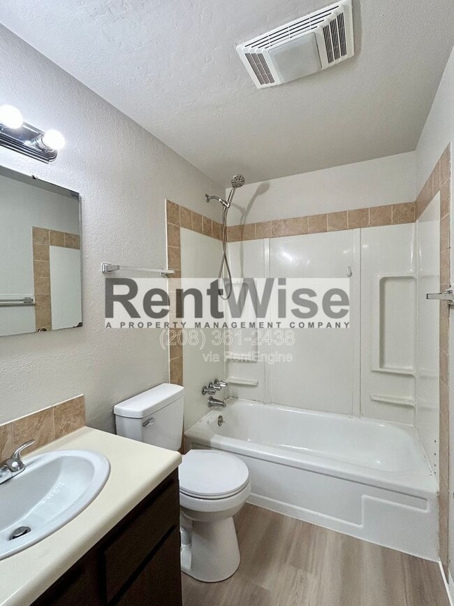 Building Photo - 776 W Pennsylvania St