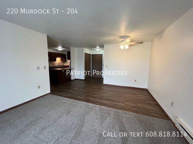 Building Photo - 220 Murdock St