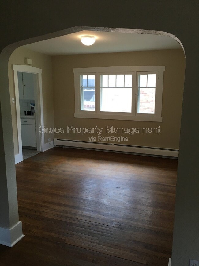 Building Photo - 540 S Emerson St