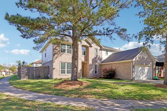 Building Photo - 16546 Cypress Thicket Dr