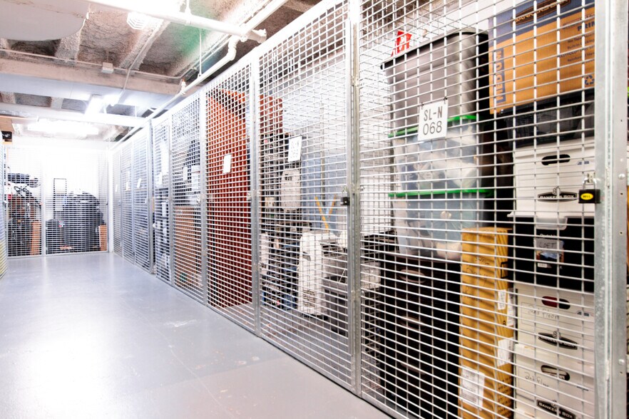 Private storage with key - 800 4th St SW