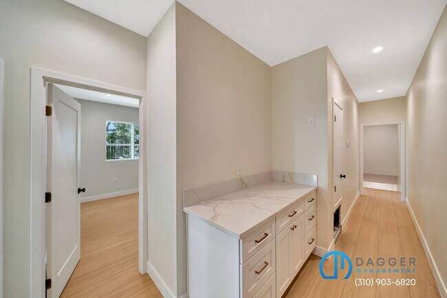 Building Photo - 2800 Winter St