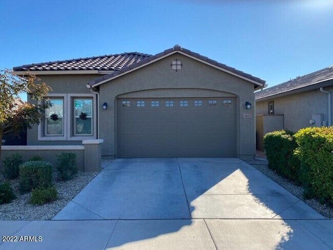 Primary Photo - 9641 E Tesla Ave
