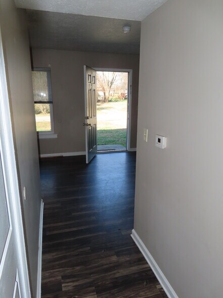 Building Photo - 146 Indiana Ave