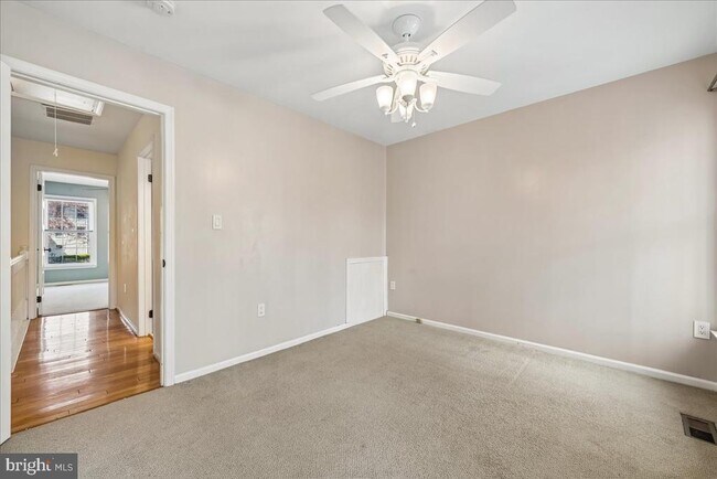 Building Photo - 2002 Derby Ridge Ln