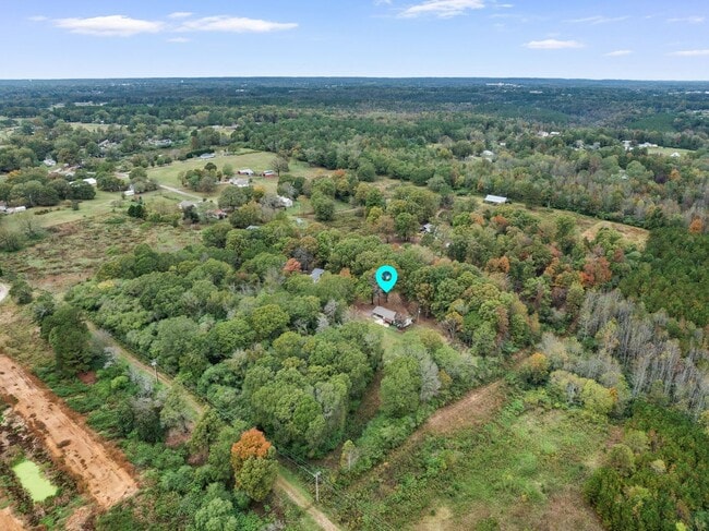 Building Photo - 3b/3ba RENTAL on 5.2 acres CULLMAN