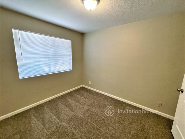 Building Photo - 409 N Central Dr