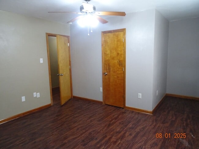 Building Photo - 3 Bedroom Duplex in Hampton for rent