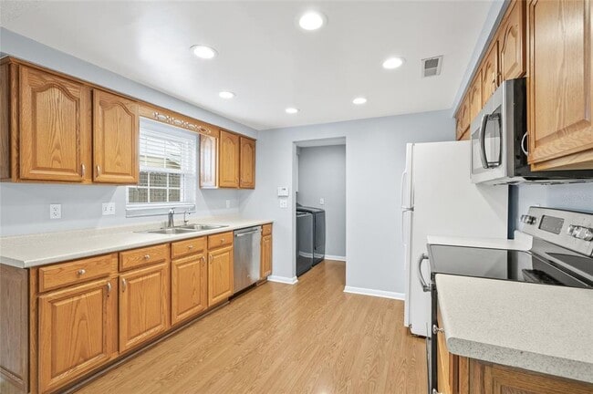Building Photo - 2917 Burr Oak Dr
