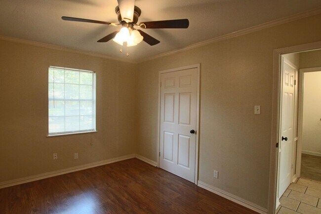 Building Photo - 316 Clemson Dr