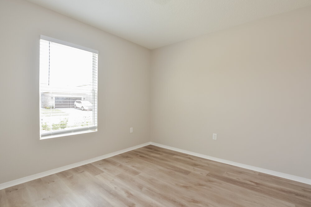 Building Photo - 1617 Strathmore Cir
