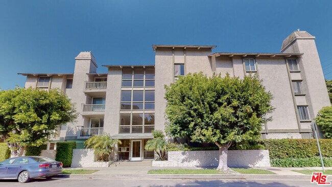 Building Photo - 8740 Tuscany Ave