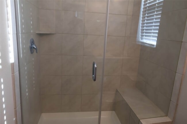 Building Photo - 14083 Lake Trout Dr