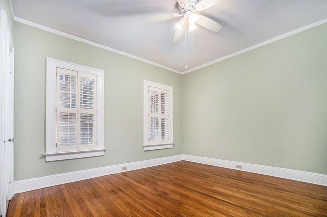 Building Photo - 5 bdrm, 3 bath in City of Decatur Schools.