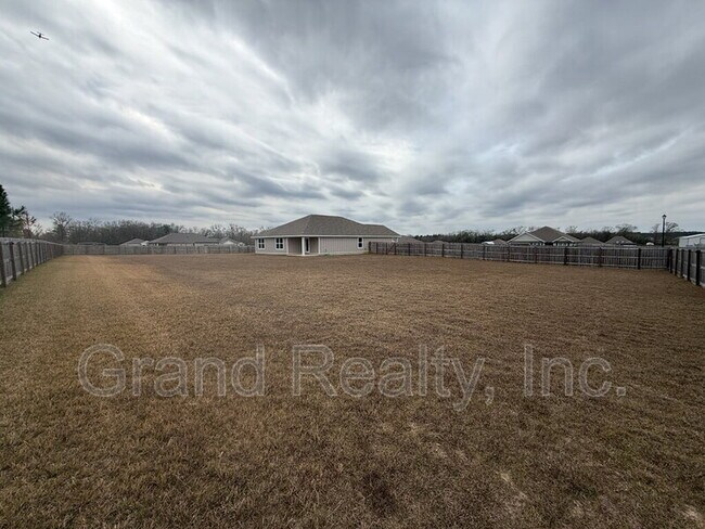 Building Photo - 7640 Gumbo Ave