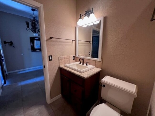 Building Photo - 3BR 2Ba Boat Deep Hightop Garage & Colorado River Views