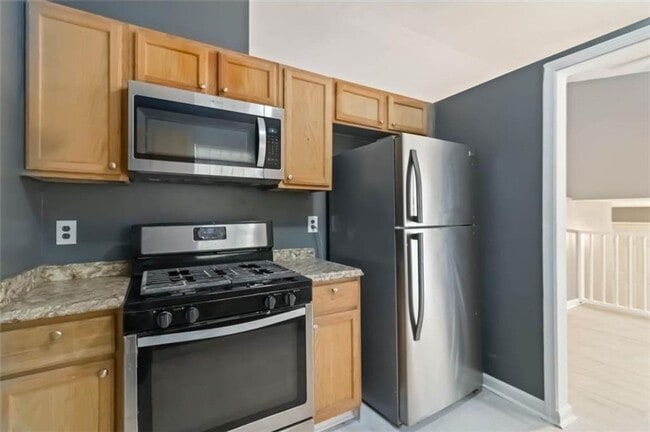 Building Photo - 6925 Cainwood Dr