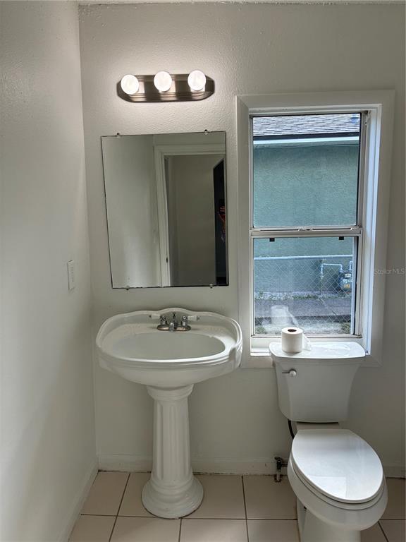 Building Photo - 812 Marion St